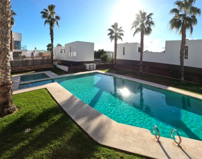 425 Villamartin Paradise